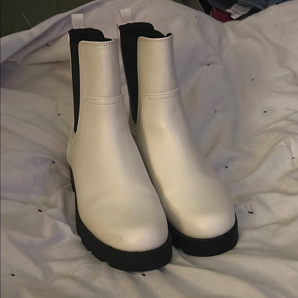 Old Navy White and Black Ankle Booties with Chunky Sole